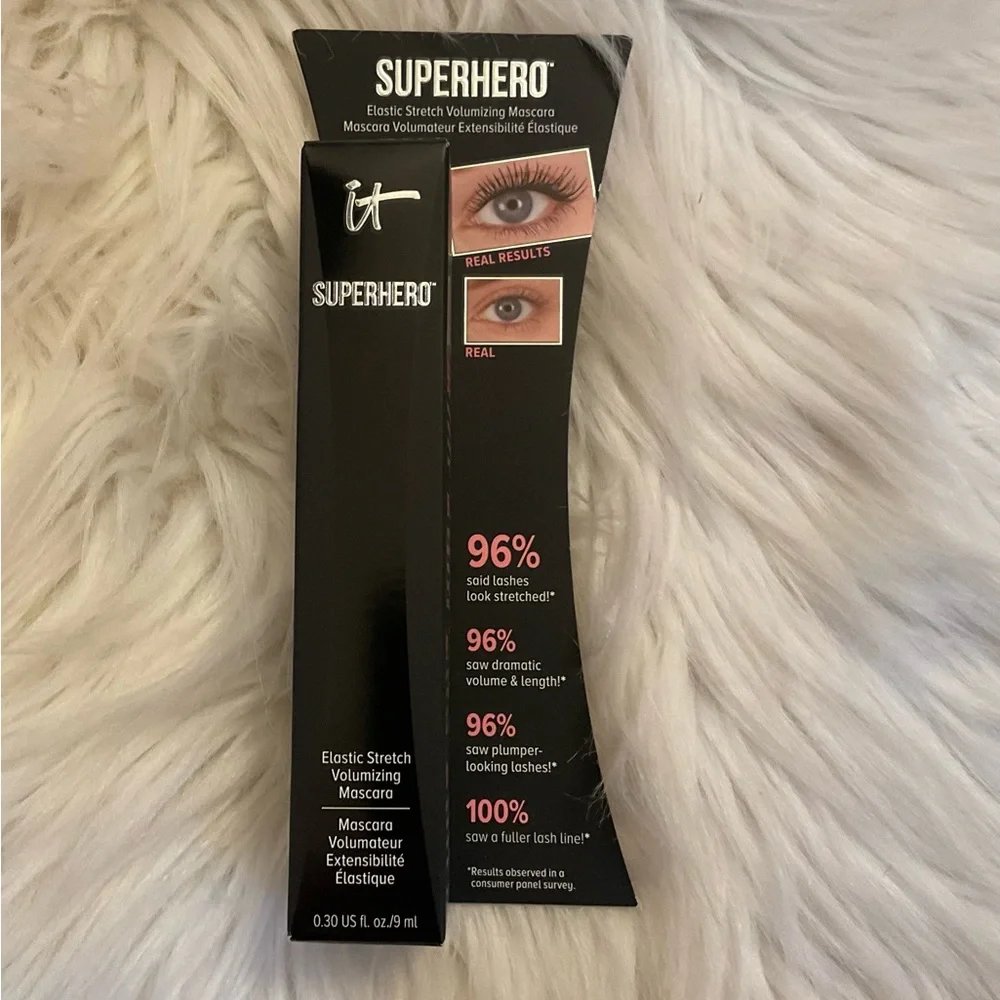 It Cosmetics Superhero Elastic Stretch Volumizing and Lengthening Mascara - New
